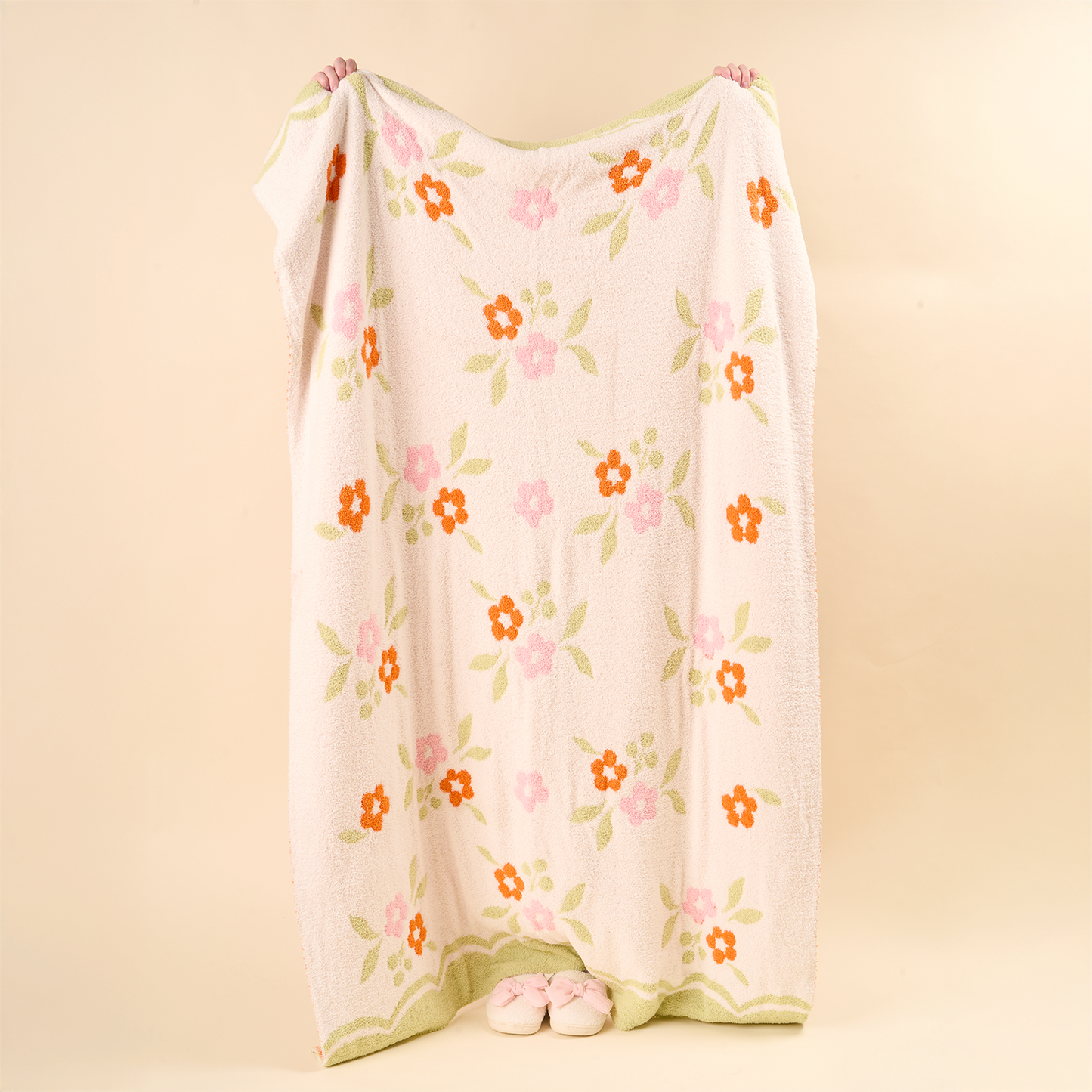 Cozy Dreams Floral Blanket