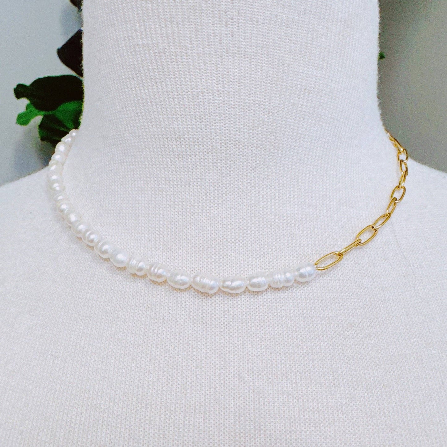 Pearly Duo Necklace